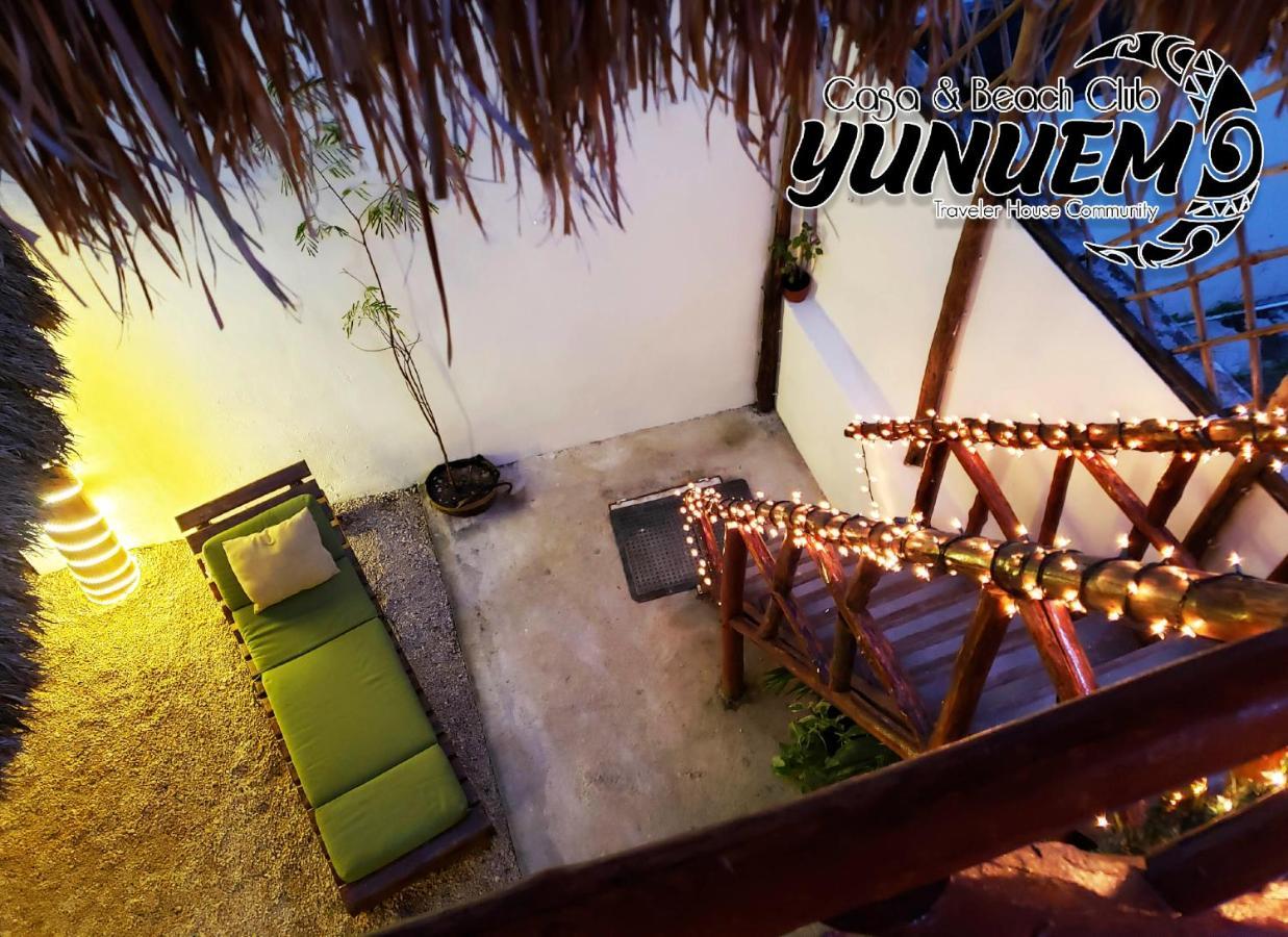 Casa & Club Yunuem *